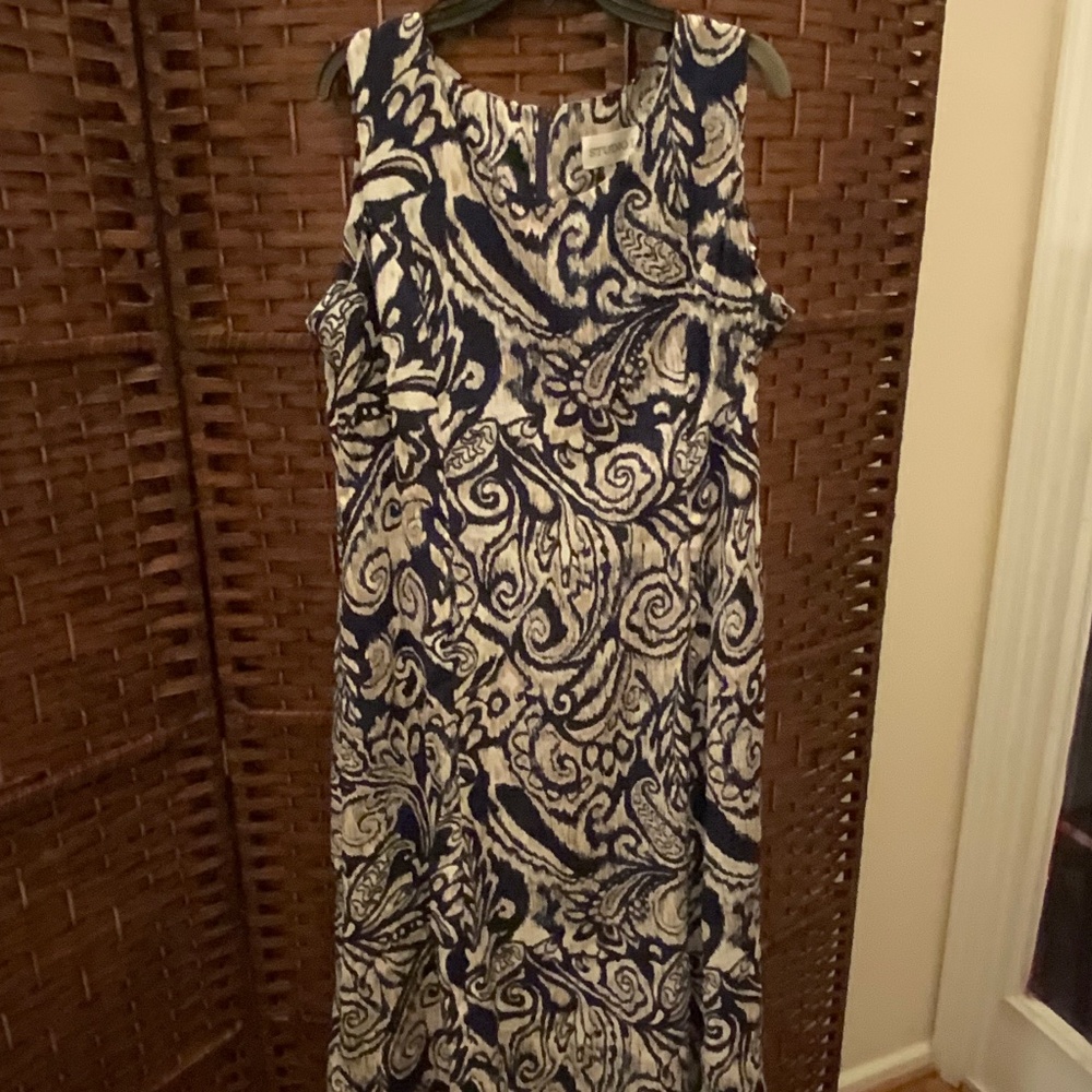Studio Women Sleeveless Dress